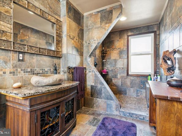 2139 E Letterly Street, Philadelphia PA 19125