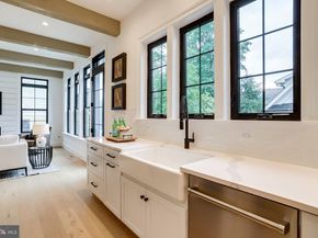 1933 N Van Buren Street, Arlington VA 22205