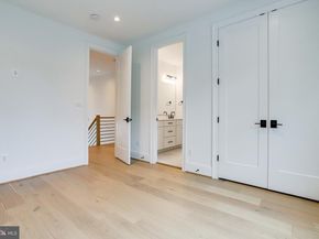 1933 N Van Buren Street, Arlington VA 22205