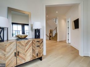 1933 N Van Buren Street, Arlington VA 22205
