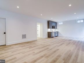 1933 N Van Buren Street, Arlington VA 22205