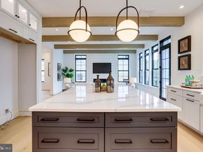 1933 N Van Buren Street, Arlington VA 22205