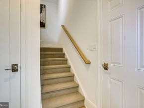 1933 N Van Buren Street, Arlington VA 22205