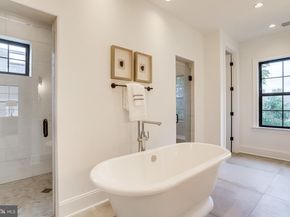 1933 N Van Buren Street, Arlington VA 22205