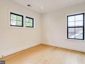 1933 N Van Buren Street, Arlington VA 22205
