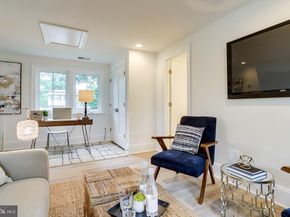 1933 N Van Buren Street, Arlington VA 22205