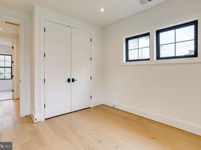 1933 N Van Buren Street, Arlington VA 22205