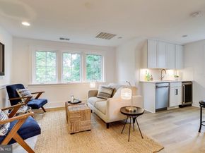 1933 N Van Buren Street, Arlington VA 22205