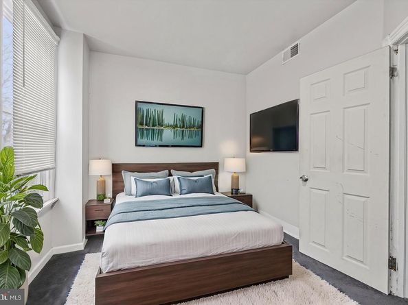 5739 Springfield Avenue, Philadelphia PA 19143