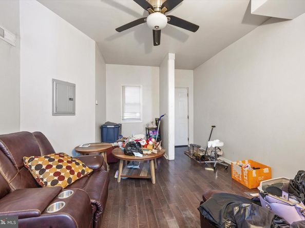 5739 Springfield Avenue, Philadelphia PA 19143
