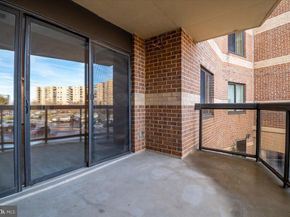 8370 Greensboro Drive 203, Mclean VA 22102