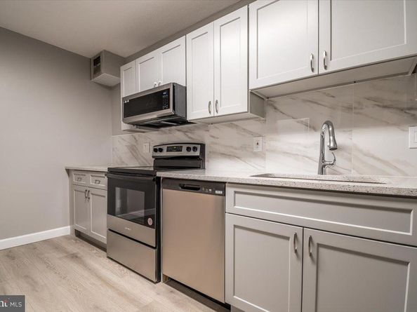 8370 Greensboro Drive 203, Mclean VA 22102