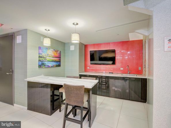 8370 Greensboro Drive 203, Mclean VA 22102