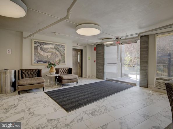 8370 Greensboro Drive 203, Mclean VA 22102