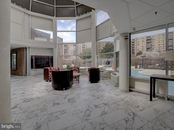 8370 Greensboro Drive 203, Mclean VA 22102