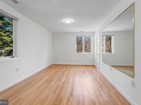 4709 Foxhall Crescent NW, Washington DC 20007