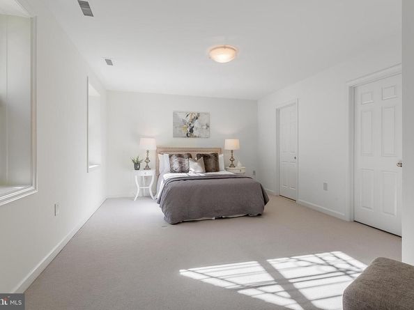 4709 Foxhall Crescent NW, Washington DC 20007
