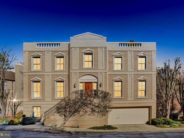 4709 Foxhall Crescent NW, Washington DC 20007