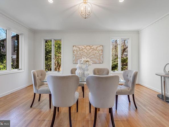 4709 Foxhall Crescent NW, Washington DC 20007