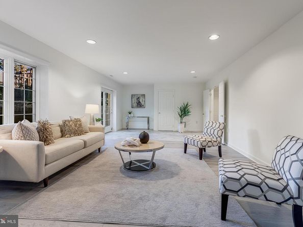 4709 Foxhall Crescent NW, Washington DC 20007