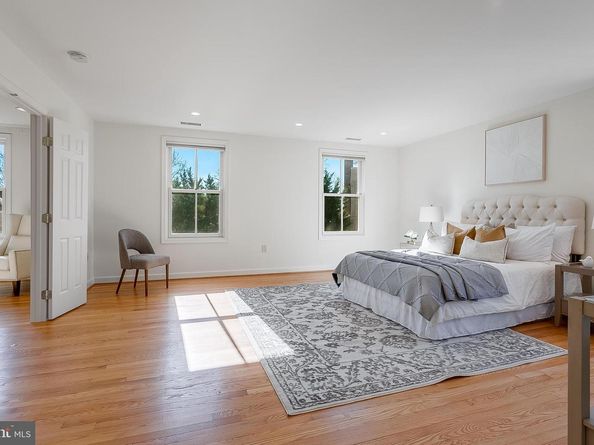 4709 Foxhall Crescent NW, Washington DC 20007