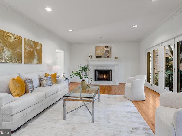 4709 Foxhall Crescent NW, Washington DC 20007