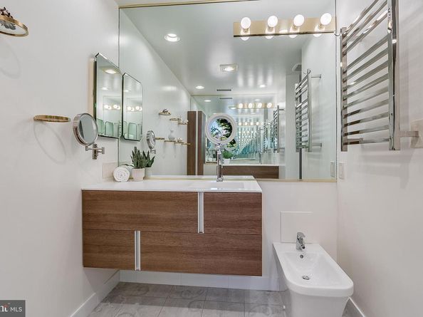 4709 Foxhall Crescent NW, Washington DC 20007