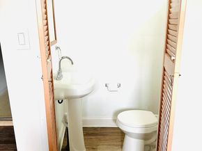 219 Willowbrook Avenue, Folsom PA 19033