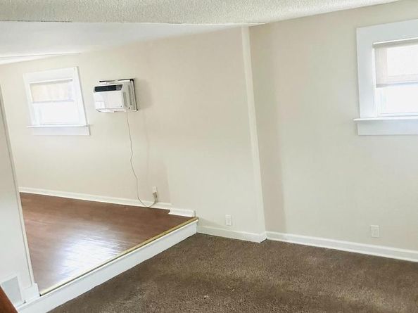 219 Willowbrook Avenue, Folsom PA 19033