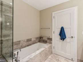 50 S 16TH St 5306, Philadelphia PA 19102