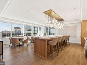 50 S 16TH St 5306, Philadelphia PA 19102