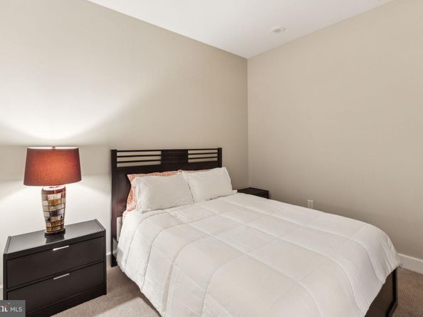 50 S 16TH St 5306, Philadelphia PA 19102