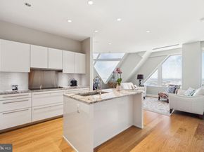 50 S 16TH St 5306, Philadelphia PA 19102