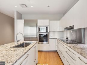50 S 16TH St 5306, Philadelphia PA 19102