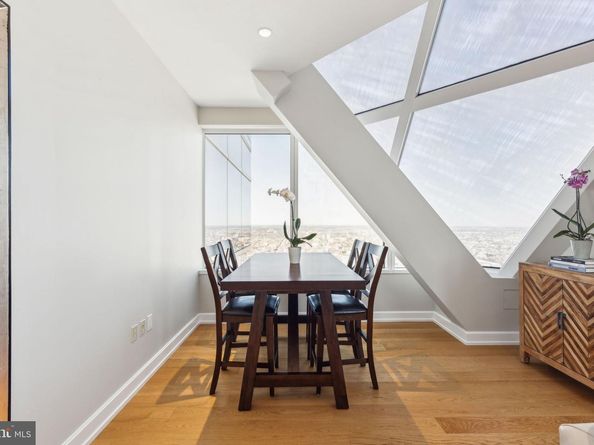 50 S 16TH St 5306, Philadelphia PA 19102