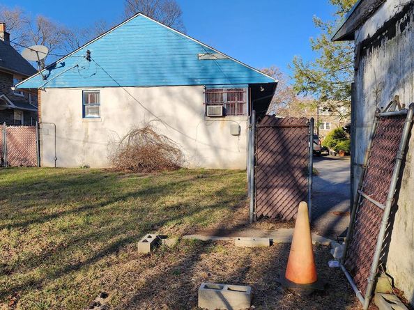 4951 Monument Road, Philadelphia PA 19131