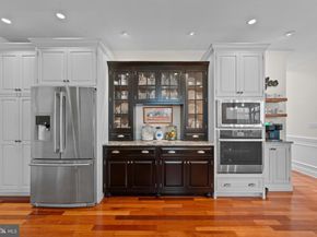 1735 Autumn Leaf Lane, Huntingdon Valley PA 19006
