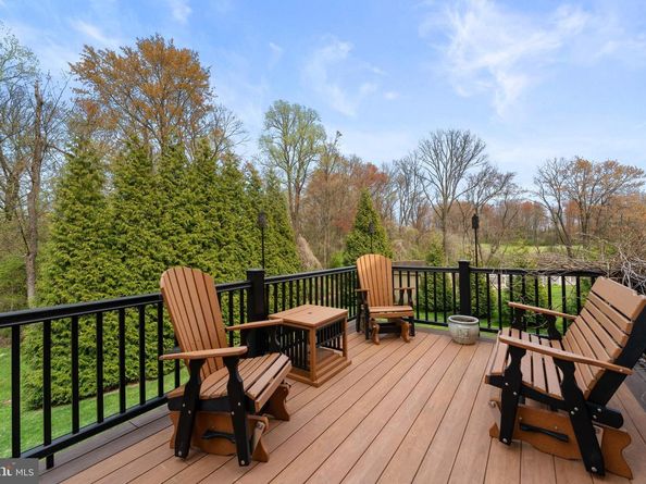 1735 Autumn Leaf Lane, Huntingdon Valley PA 19006