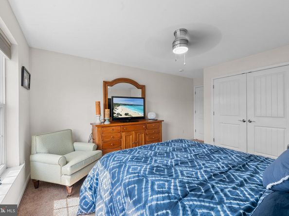 1735 Autumn Leaf Lane, Huntingdon Valley PA 19006