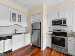 1735 Autumn Leaf Lane, Huntingdon Valley PA 19006