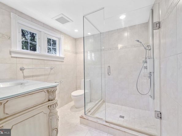 7800 Orchid Street NW, Washington DC 20012