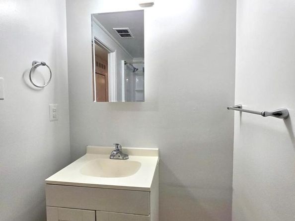 9400 Fairgreen Lane, Philadelphia PA 19114