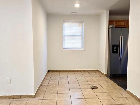 9400 Fairgreen Lane, Philadelphia PA 19114