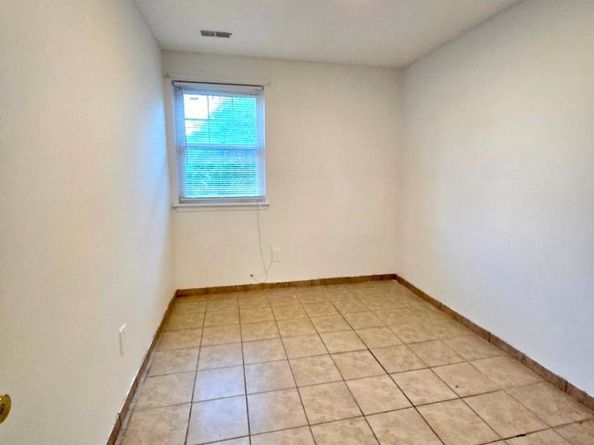 9400 Fairgreen Lane, Philadelphia PA 19114