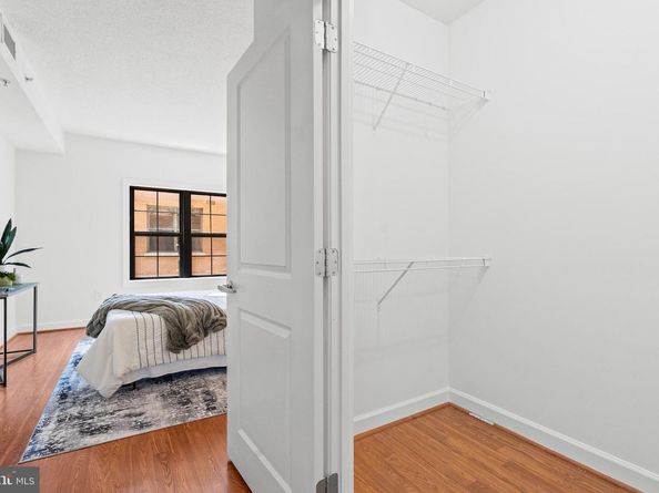 1111 25TH Street NW 502, Washington DC 20037