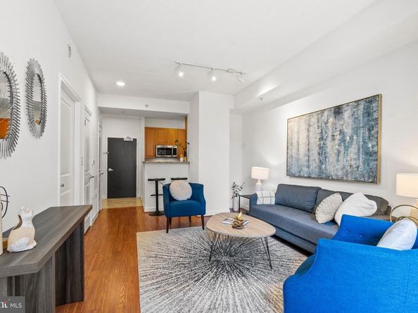 1111 25TH Street NW 502, Washington DC 20037