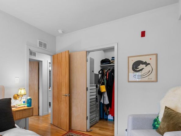1800 S 16TH Street B, Philadelphia PA 19145
