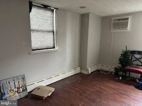 829 W Porter Street, Philadelphia PA 19148