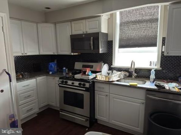 829 W Porter Street, Philadelphia PA 19148