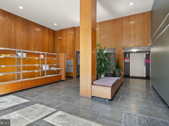 2030 N Adams Street 303, Arlington VA 22201
